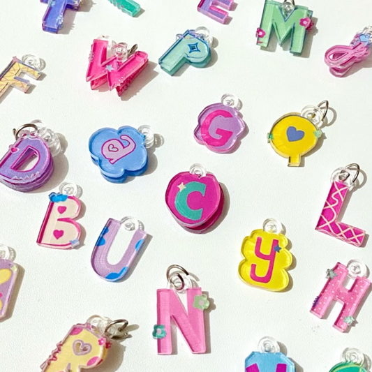 סדנת יצירה - תליונים אישיים מ-שרינקי