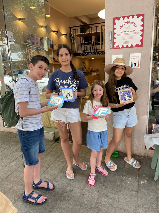 סדנאות יצירה לילדים - ציור על כלים