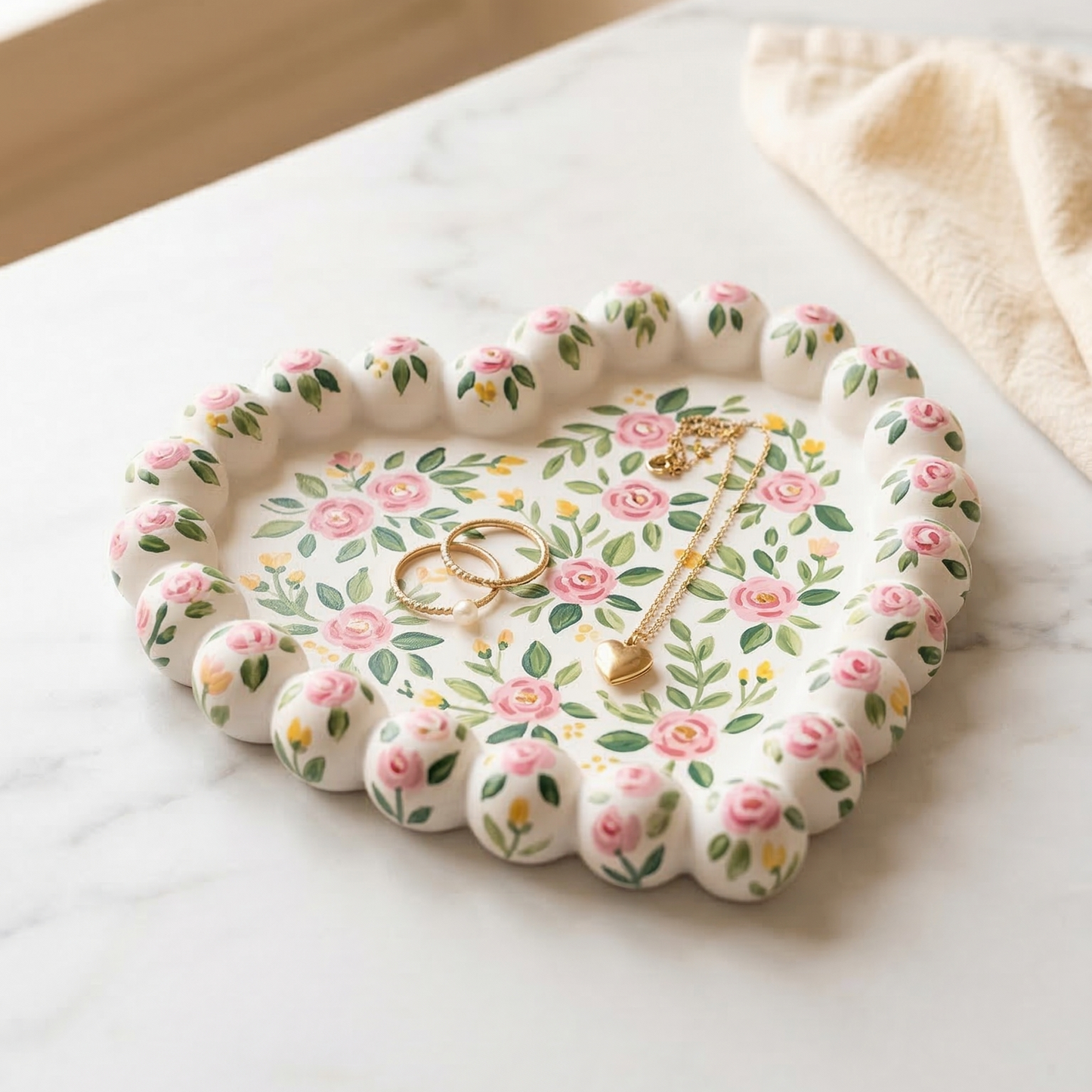 ערכת יצירה DIY: ציור על מגש לב